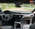 Черный Ауди E-Tron, объемом двигателя 0 л и пробегом 77 тыс. км за 43200 $, фото 24 на Automoto.ua