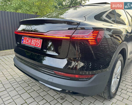 Чорний Ауді E-Tron, об'ємом двигуна 0 л та пробігом 96 тис. км за 30900 $, фото 16 на Automoto.ua