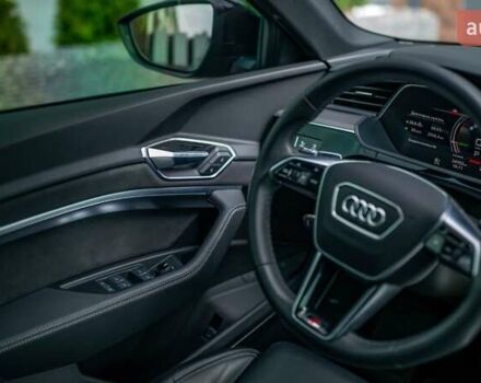 Черный Ауди E-Tron, объемом двигателя 0 л и пробегом 25 тыс. км за 55000 $, фото 25 на Automoto.ua
