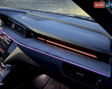 Чорний Ауді E-Tron, об'ємом двигуна 0 л та пробігом 103 тис. км за 36600 $, фото 24 на Automoto.ua