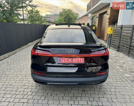 Чорний Ауді E-Tron, об'ємом двигуна 0 л та пробігом 96 тис. км за 30900 $, фото 12 на Automoto.ua