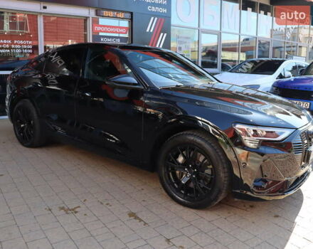 Черный Ауди E-Tron, объемом двигателя 0 л и пробегом 17 тыс. км за 44900 $, фото 7 на Automoto.ua