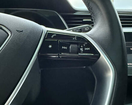 Черный Ауди E-Tron, объемом двигателя 0 л и пробегом 62 тыс. км за 36200 $, фото 19 на Automoto.ua