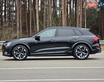 Чорний Ауді E-Tron, об'ємом двигуна 0 л та пробігом 61 тис. км за 47777 $, фото 3 на Automoto.ua