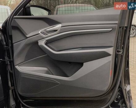 Черный Ауди E-Tron, объемом двигателя 0 л и пробегом 64 тыс. км за 35955 $, фото 39 на Automoto.ua