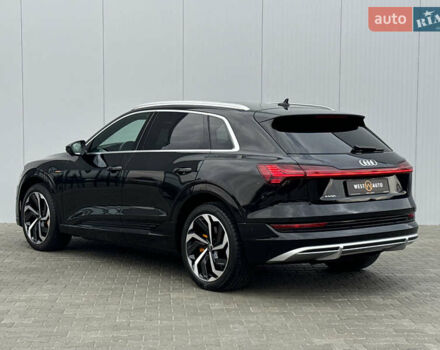 Черный Ауди E-Tron, объемом двигателя 0 л и пробегом 100 тыс. км за 38500 $, фото 3 на Automoto.ua