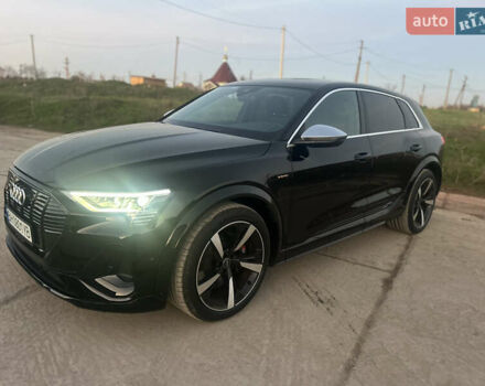 Чорний Ауді E-Tron, об'ємом двигуна 0 л та пробігом 57 тис. км за 41500 $, фото 46 на Automoto.ua