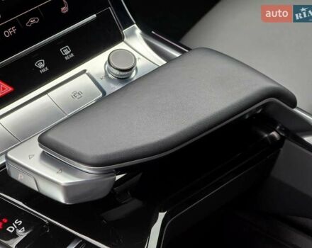 Черный Ауди E-Tron, объемом двигателя 0 л и пробегом 40 тыс. км за 48888 $, фото 28 на Automoto.ua