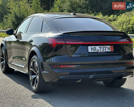 Черный Ауди E-Tron, объемом двигателя 0 л и пробегом 55 тыс. км за 44999 $, фото 12 на Automoto.ua