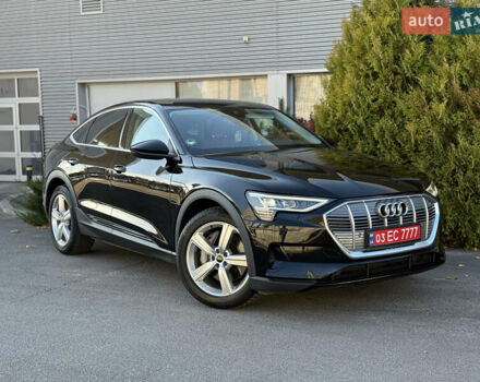 Чорний Ауді E-Tron, об'ємом двигуна 0 л та пробігом 79 тис. км за 29999 $, фото 10 на Automoto.ua