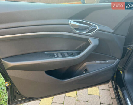 Черный Ауди E-Tron, объемом двигателя 0 л и пробегом 129 тыс. км за 27499 $, фото 14 на Automoto.ua