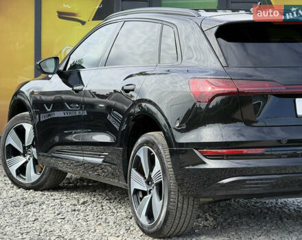 Черный Ауди E-Tron, объемом двигателя 0 л и пробегом 80 тыс. км за 34500 $, фото 25 на Automoto.ua