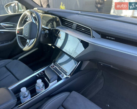 Чорний Ауді E-Tron, об'ємом двигуна 0 л та пробігом 57 тис. км за 41500 $, фото 33 на Automoto.ua