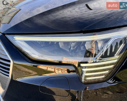 Чорний Ауді E-Tron, об'ємом двигуна 0 л та пробігом 70 тис. км за 36900 $, фото 53 на Automoto.ua