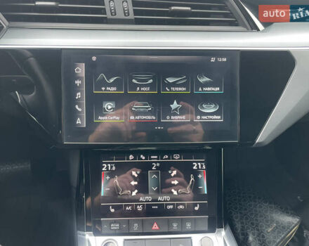 Чорний Ауді E-Tron, об'ємом двигуна 0 л та пробігом 22 тис. км за 33999 $, фото 53 на Automoto.ua