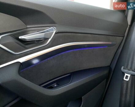 Черный Ауди E-Tron, объемом двигателя 0 л и пробегом 63 тыс. км за 49500 $, фото 94 на Automoto.ua