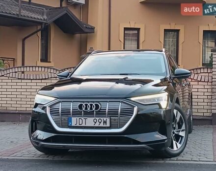 Черный Ауди E-Tron, объемом двигателя 0 л и пробегом 120 тыс. км за 35950 $, фото 1 на Automoto.ua