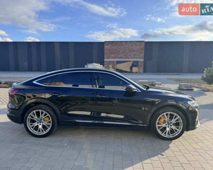 Ауди E-Tron 2023 в Хмельницком на Automoto.ua Черный Ауди E-Tron, объемом двигателя 0 л и пробегом 38 тыс. км за 37900 $, фото 3 на Automoto.ua