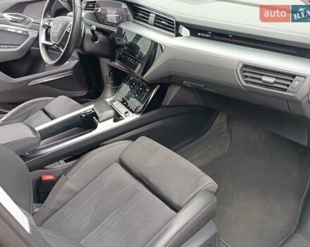 Черный Ауди E-Tron, объемом двигателя 0 л и пробегом 120 тыс. км за 35950 $, фото 48 на Automoto.ua