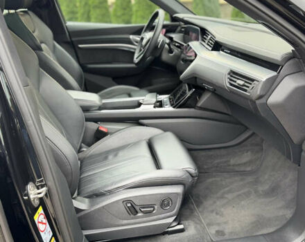 Чорний Ауді E-Tron, об'ємом двигуна 0 л та пробігом 34 тис. км за 39500 $, фото 64 на Automoto.ua