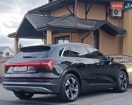 Черный Ауди E-Tron, объемом двигателя 0 л и пробегом 120 тыс. км за 35950 $, фото 20 на Automoto.ua