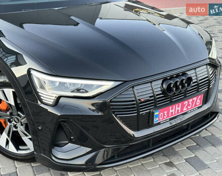 Черный Ауди E-Tron, объемом двигателя 0 л и пробегом 35 тыс. км за 38850 $, фото 18 на Automoto.ua