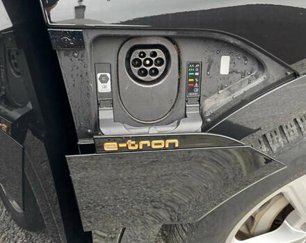 Чорний Ауді E-Tron, об'ємом двигуна 0 л та пробігом 35 тис. км за 37900 $, фото 13 на Automoto.ua