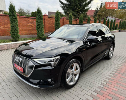 Черный Ауди E-Tron, объемом двигателя 0 л и пробегом 22 тыс. км за 37700 $, фото 3 на Automoto.ua