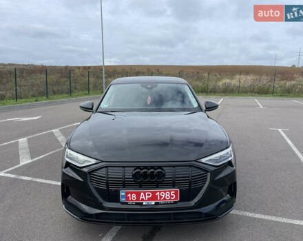 Чорний Ауді E-Tron, об'ємом двигуна 0 л та пробігом 21 тис. км за 34950 $, фото 12 на Automoto.ua