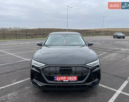 Чорний Ауді E-Tron, об'ємом двигуна 0 л та пробігом 22 тис. км за 33999 $, фото 1 на Automoto.ua