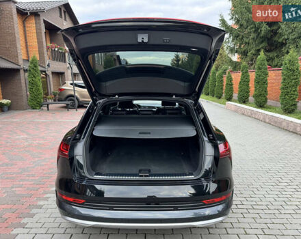 Черный Ауди E-Tron, объемом двигателя 0 л и пробегом 22 тыс. км за 37700 $, фото 36 на Automoto.ua