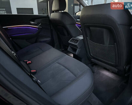 Черный Ауди E-Tron, объемом двигателя 0 л и пробегом 35 тыс. км за 38850 $, фото 53 на Automoto.ua