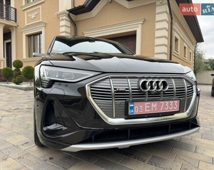 Чорний Ауді E-Tron, об'ємом двигуна 0 л та пробігом 34 тис. км за 39500 $, фото 7 на Automoto.ua