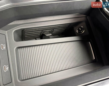 Чорний Ауді E-Tron, об'ємом двигуна 0 л та пробігом 35 тис. км за 37300 $, фото 35 на Automoto.ua