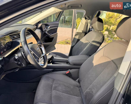 Ауди E-Tron 2023 в Хмельницком на Automoto.ua Черный Ауди E-Tron, объемом двигателя 0 л и пробегом 38 тыс. км за 37900 $, фото 32 на Automoto.ua