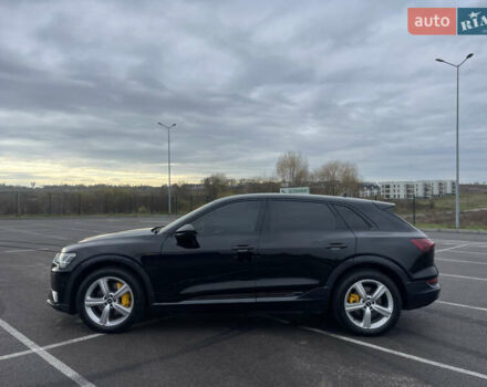 Чорний Ауді E-Tron, об'ємом двигуна 0 л та пробігом 22 тис. км за 33999 $, фото 17 на Automoto.ua