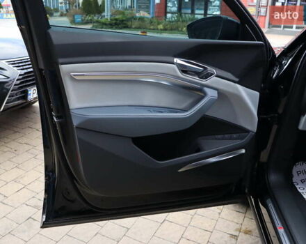 Черный Ауди E-Tron, объемом двигателя 0 л и пробегом 50 тыс. км за 39900 $, фото 13 на Automoto.ua