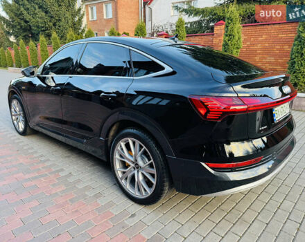 Чорний Ауді E-Tron, об'ємом двигуна 0 л та пробігом 27 тис. км за 38700 $, фото 11 на Automoto.ua