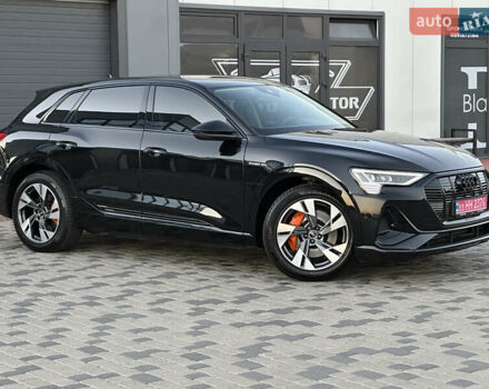 Черный Ауди E-Tron, объемом двигателя 0 л и пробегом 35 тыс. км за 38850 $, фото 16 на Automoto.ua