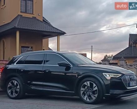 Черный Ауди E-Tron, объемом двигателя 0 л и пробегом 120 тыс. км за 35950 $, фото 11 на Automoto.ua