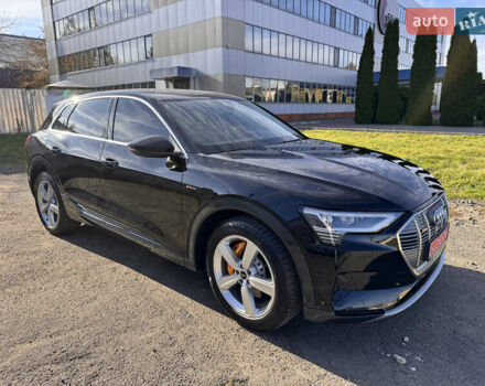 Чорний Ауді E-Tron, об'ємом двигуна 0 л та пробігом 70 тис. км за 36900 $, фото 9 на Automoto.ua