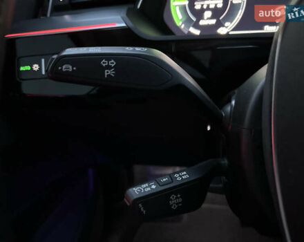 Черный Ауди E-Tron, объемом двигателя 0 л и пробегом 35 тыс. км за 38850 $, фото 64 на Automoto.ua