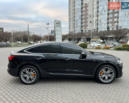 Чорний Ауді E-Tron, об'ємом двигуна 0 л та пробігом 35 тис. км за 37900 $, фото 22 на Automoto.ua