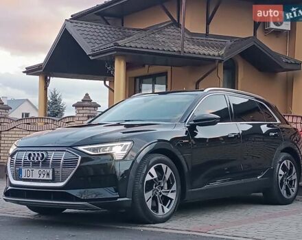 Черный Ауди E-Tron, объемом двигателя 0 л и пробегом 120 тыс. км за 35950 $, фото 3 на Automoto.ua