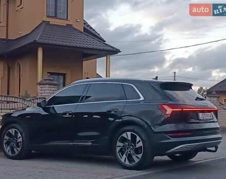 Черный Ауди E-Tron, объемом двигателя 0 л и пробегом 120 тыс. км за 35950 $, фото 18 на Automoto.ua