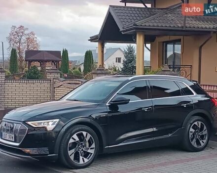 Черный Ауди E-Tron, объемом двигателя 0 л и пробегом 120 тыс. км за 35950 $, фото 5 на Automoto.ua