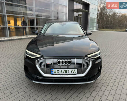 Чорний Ауді E-Tron, об'ємом двигуна 0 л та пробігом 35 тис. км за 37900 $, фото 26 на Automoto.ua