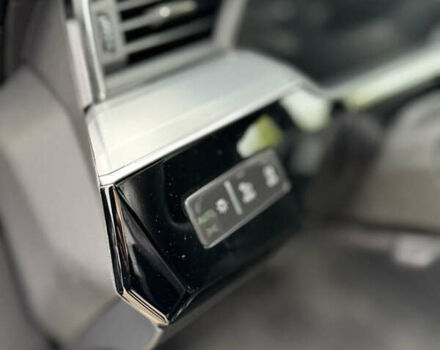 Чорний Ауді E-Tron, об'ємом двигуна 0 л та пробігом 34 тис. км за 39500 $, фото 45 на Automoto.ua