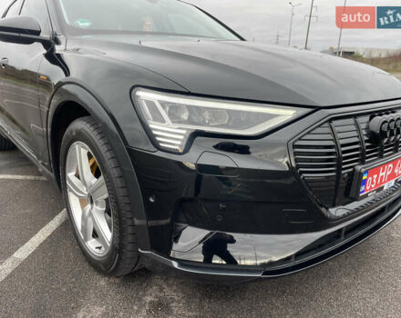 Чорний Ауді E-Tron, об'ємом двигуна 0 л та пробігом 22 тис. км за 33999 $, фото 27 на Automoto.ua