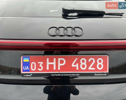 Чорний Ауді E-Tron, об'ємом двигуна 0 л та пробігом 22 тис. км за 33999 $, фото 23 на Automoto.ua